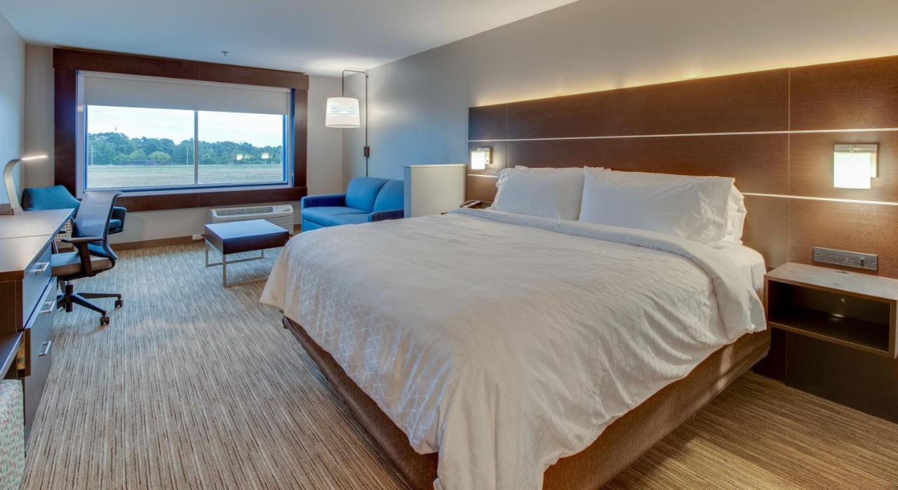 Holiday Inn Express & Suites - Union City By Ihg Eksteriør billede