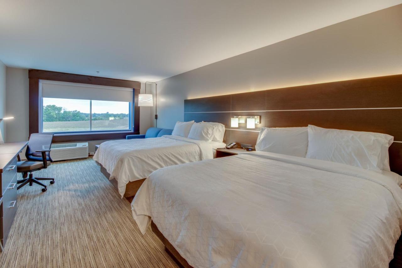 Holiday Inn Express & Suites - Union City By Ihg Eksteriør billede