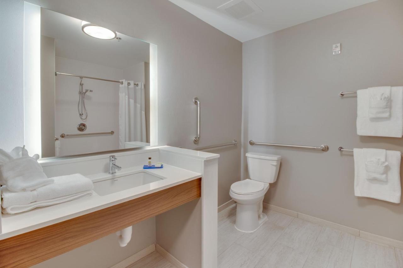 Holiday Inn Express & Suites - Union City By Ihg Eksteriør billede