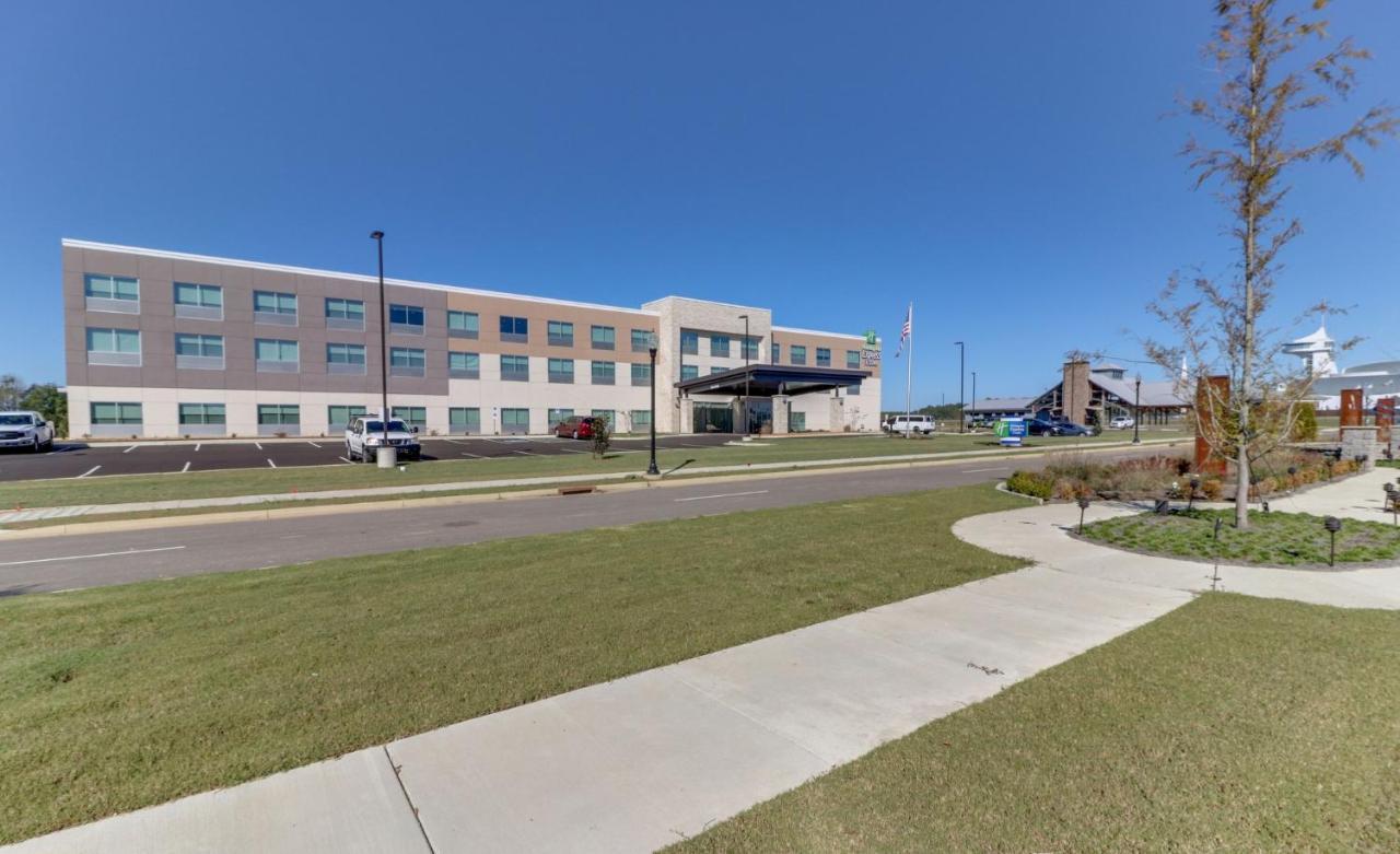 Holiday Inn Express & Suites - Union City By Ihg Eksteriør billede